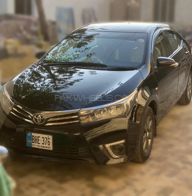 Toyota Corolla 2015 for Sale in Islamabad Image-1