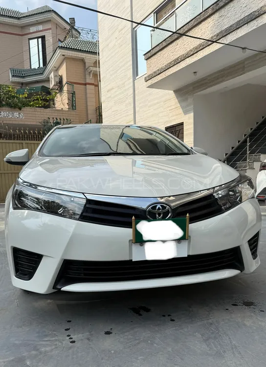 Toyota Corolla 2017 for Sale in Lahore Image-1