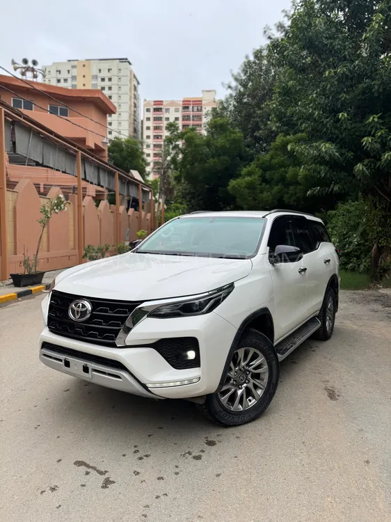 Toyota Fortuner 2022 for Sale in Karachi Image-1