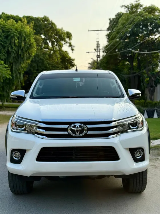 Toyota Hilux 2021 for Sale in Lahore Image-1