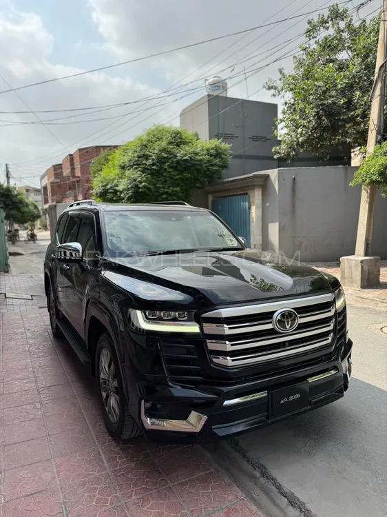 Toyota Land Cruiser 2022 for Sale in Faisalabad Image-1
