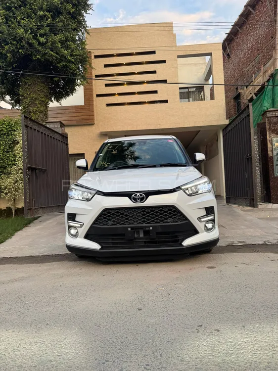 Toyota Raize 2025 for Sale in Lahore Image-1