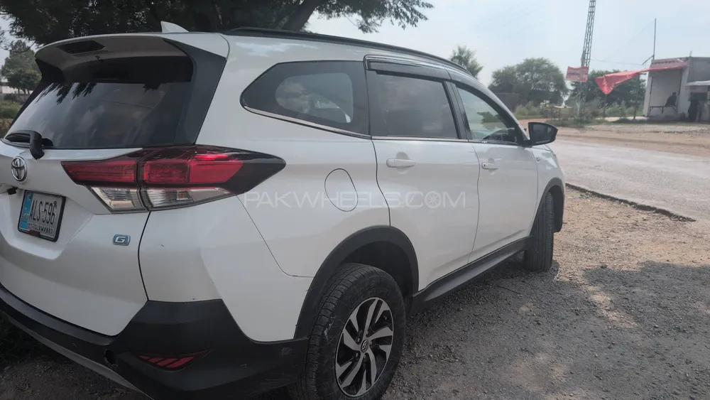 Toyota Rush 2019 for Sale in Fateh Jang Image-1