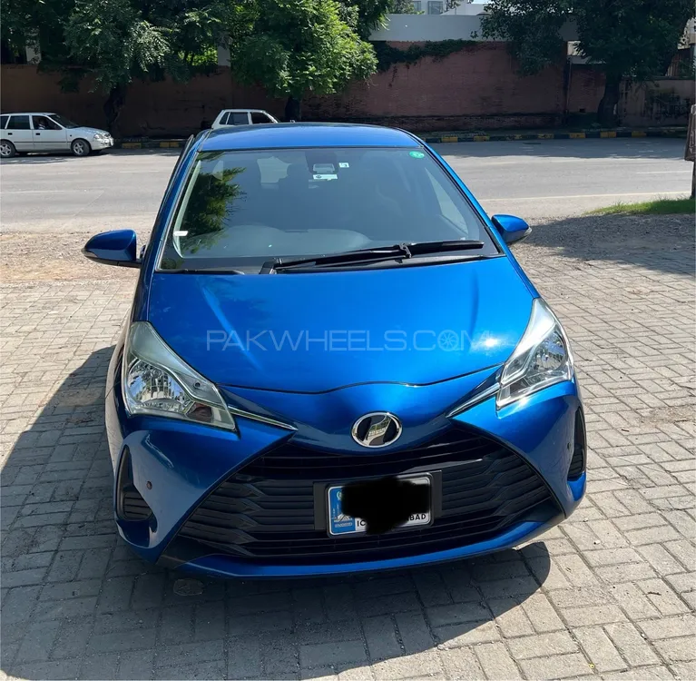 Toyota Vitz 2018 for Sale in Islamabad Image-1