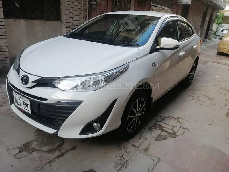 Toyota Yaris Sedan 2022 for Sale in Lahore Image-1