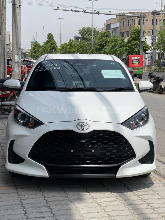 Toyota Yaris Hatchback 2024 for Sale in Lahore Image-1