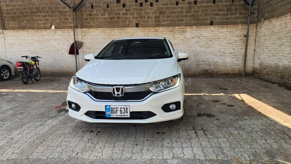 Honda City 2025 for Sale in Peshawar Image-1