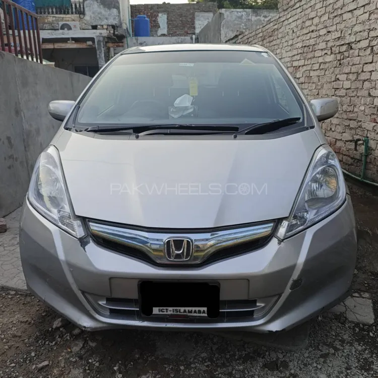 Honda Fit 2012 for Sale in Lahore Image-1