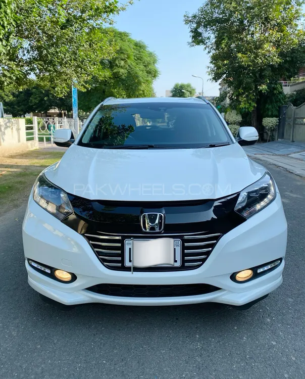 Honda Vezel 2016 for Sale in Lahore Image-1