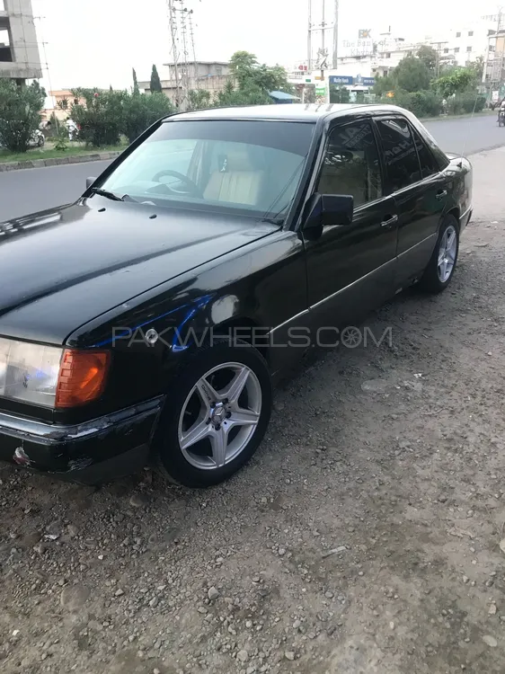 Mercedes Benz E Class 1988 for Sale in Mirpur A.K. Image-1