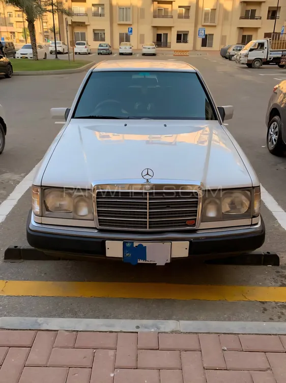 Mercedes Benz E Class 1990 for Sale in Rawalpindi Image-1