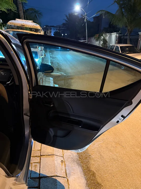 Toyota Aqua 2020 for Sale in Karachi Toyota Aqua 2020 for Sale in Karachi Image-12