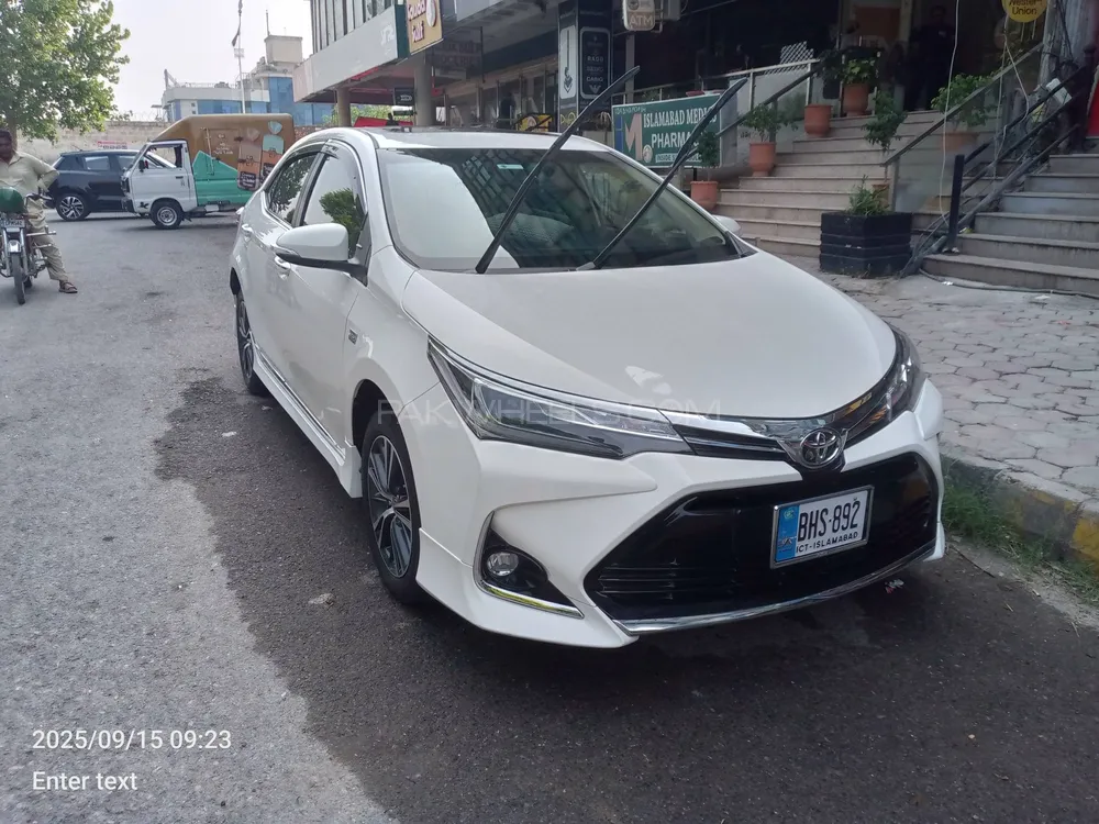 Toyota Corolla 2021 for Sale in Islamabad Image-1