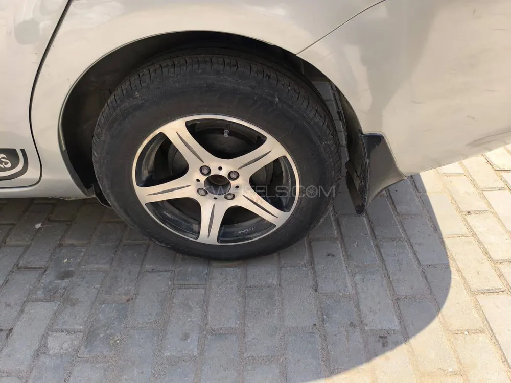 Toyota Corolla Axio 2014 for Sale in Multan Image-1