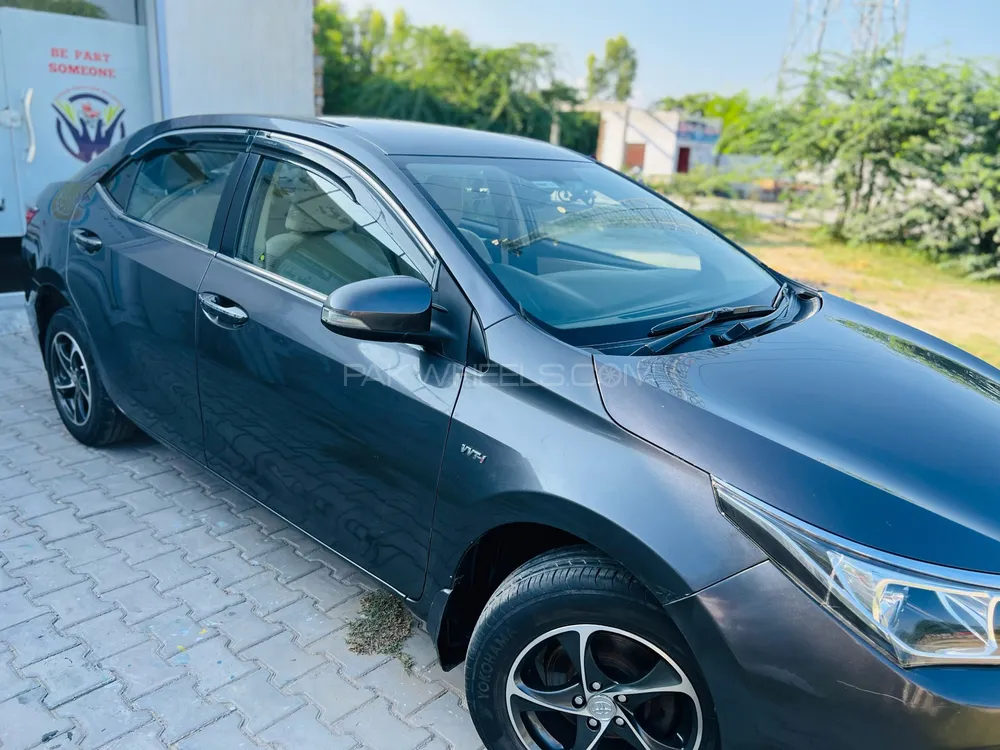 Toyota Corolla 2018 for Sale in Islamabad Image-1