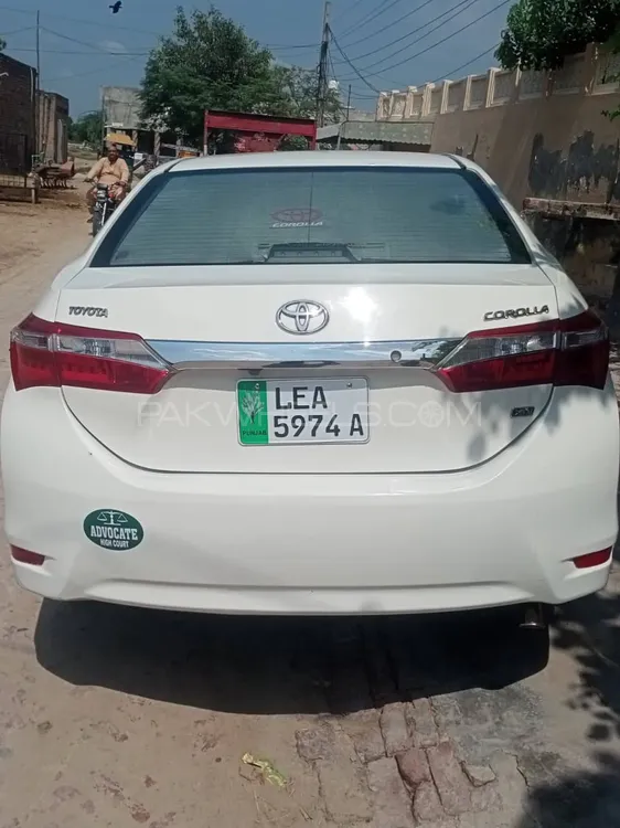Toyota Corolla 2015 for Sale in Faisalabad Image-1