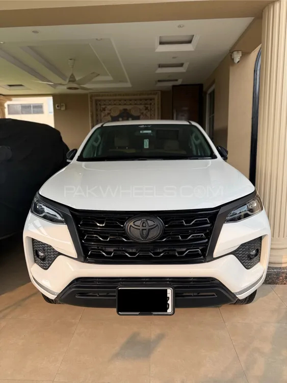 Toyota Fortuner 2022 for Sale in Lahore Image-1