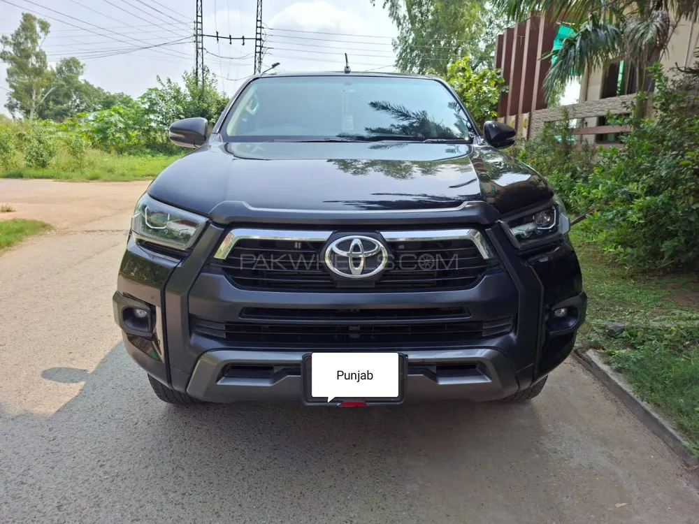 Toyota Hilux 2022 for Sale in Kharian Image-1