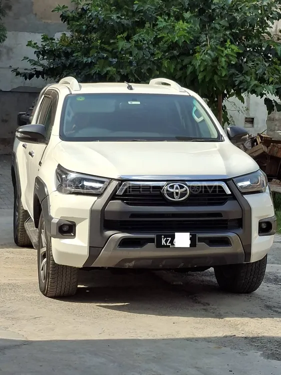 Toyota Hilux 2019 for Sale in Faisalabad Image-1
