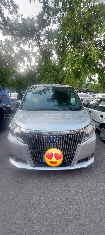 Toyota Noah 2016 for Sale in Islamabad Image-1