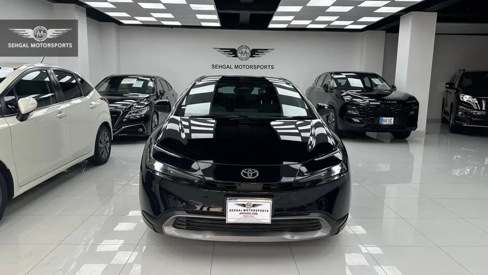 Toyota Prius 2023 for Sale in Islamabad Image-1