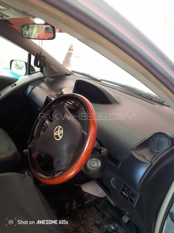 Toyota Vitz 2007 for Sale in Mardan Image-1