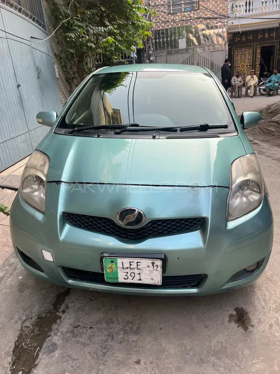 Toyota Vitz 2007 for Sale in Lahore Image-1