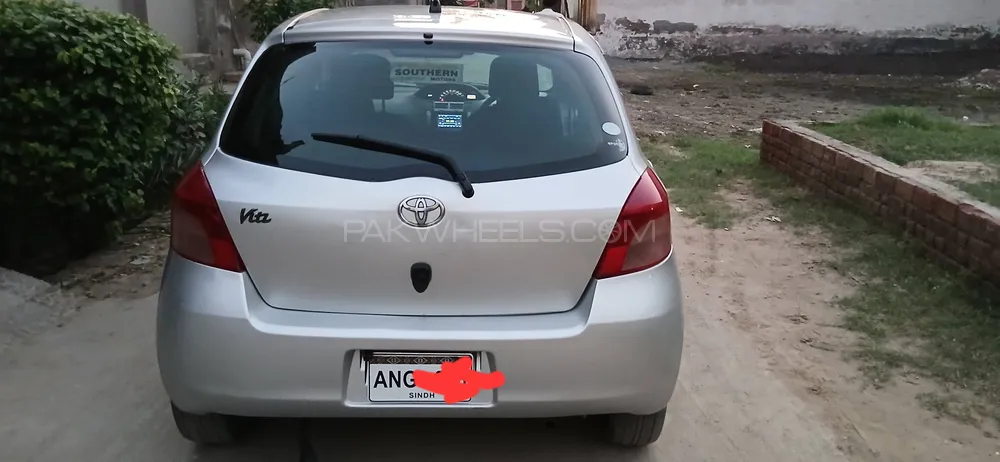 Toyota Vitz 2005 for Sale in Faisalabad Image-1