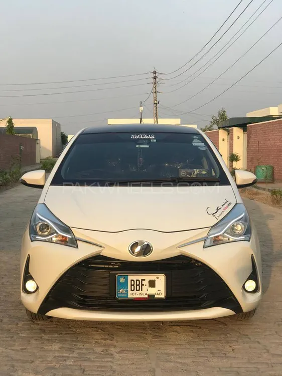 Toyota Vitz 2022 for Sale in Faisalabad Image-1