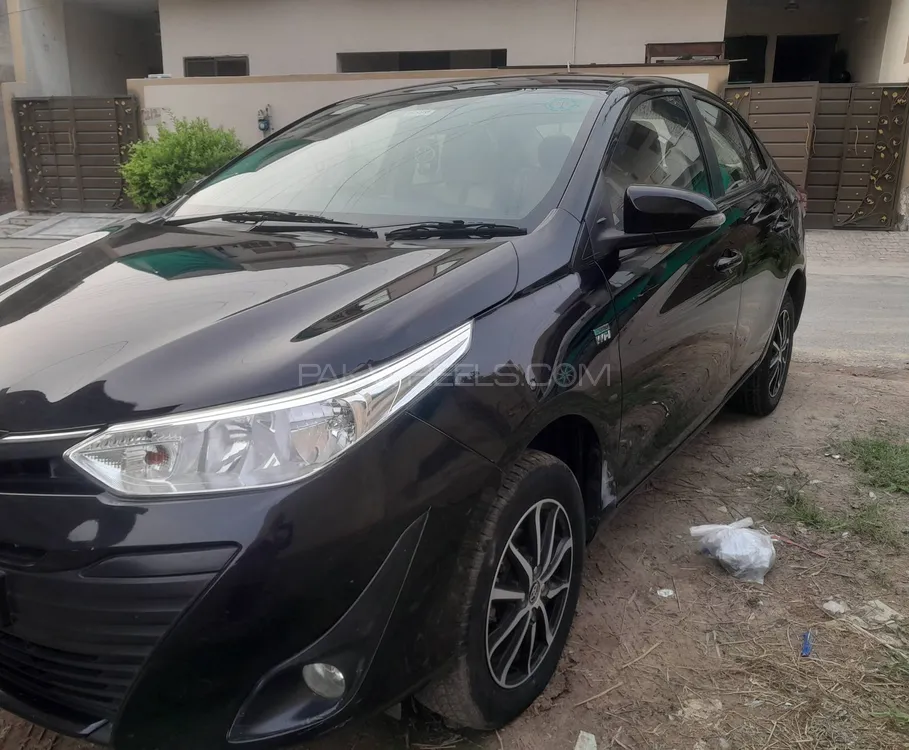 Toyota Yaris Sedan 2021 for Sale in Lahore Image-1