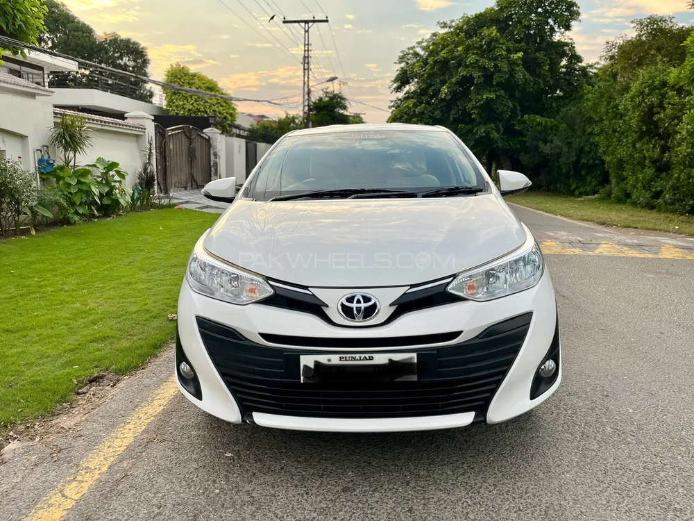 Toyota Yaris Sedan 2022 for Sale in Lahore Image-1
