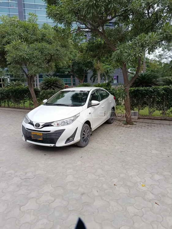 Toyota Yaris Sedan 2020 for Sale in Karachi Image-1