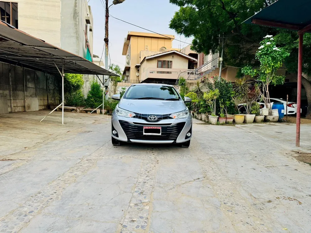 Toyota Yaris Sedan 2022 for Sale in Karachi Image-1