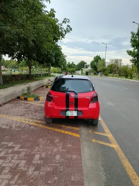 Toyota Yaris Hatchback 2006