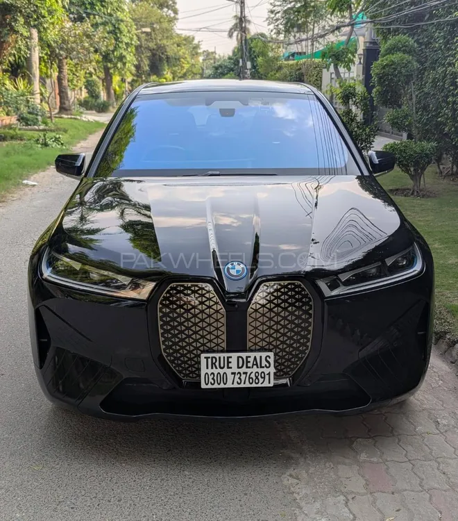 بی ایم ڈبلیو آئی ایکس 2023 for Sale in لاہور Image-1