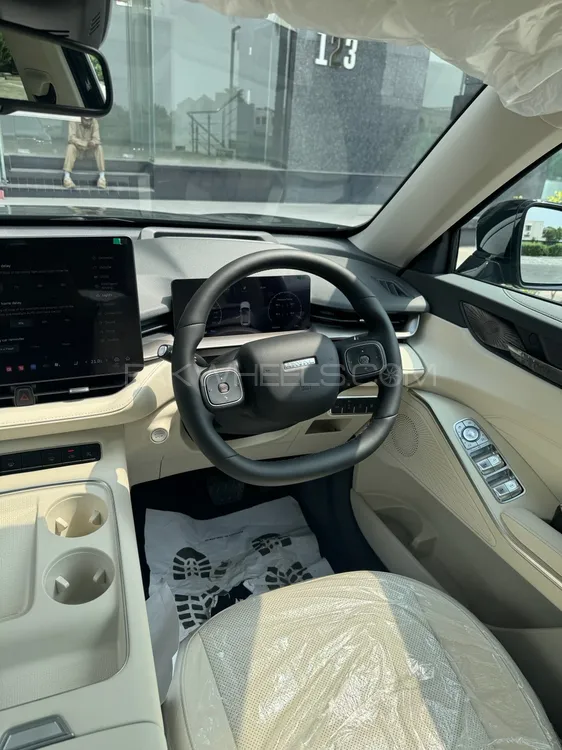 Haval H6 2025 for Sale in Lahore Haval H6 2025 for Sale in Lahore Image-4