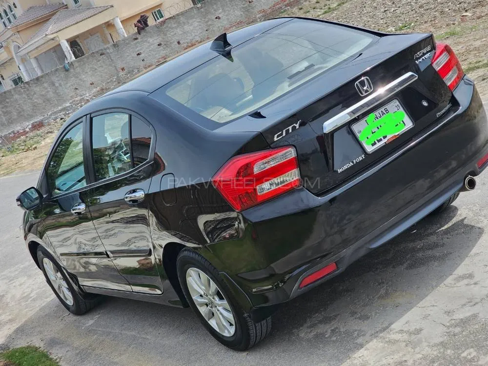 Honda City 2019 for Sale in Lahore Image-1