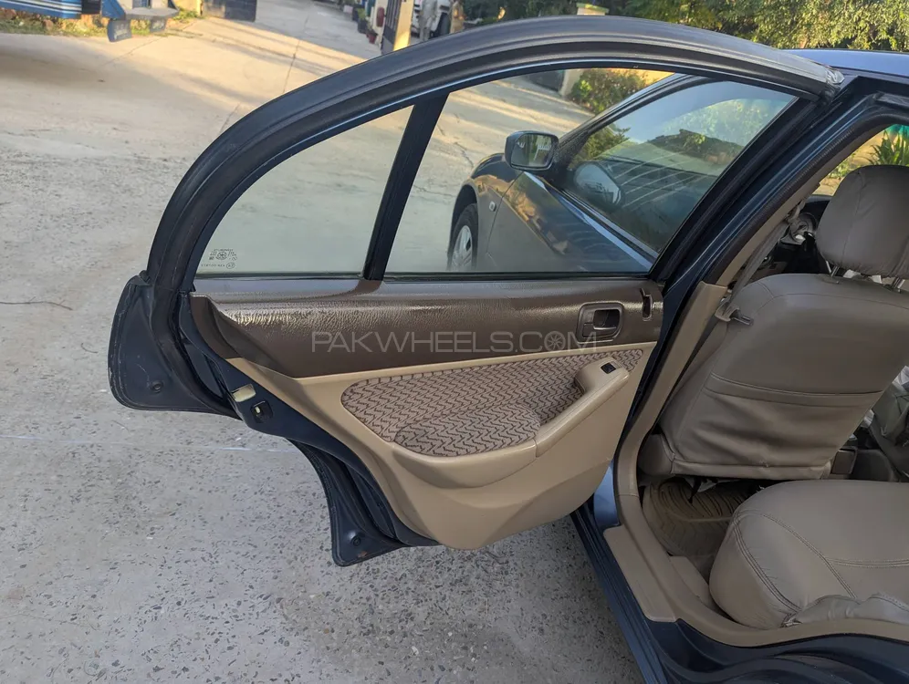 Honda Civic 2005 for Sale in Lahore Honda Civic 2005 for Sale in Lahore Image-16