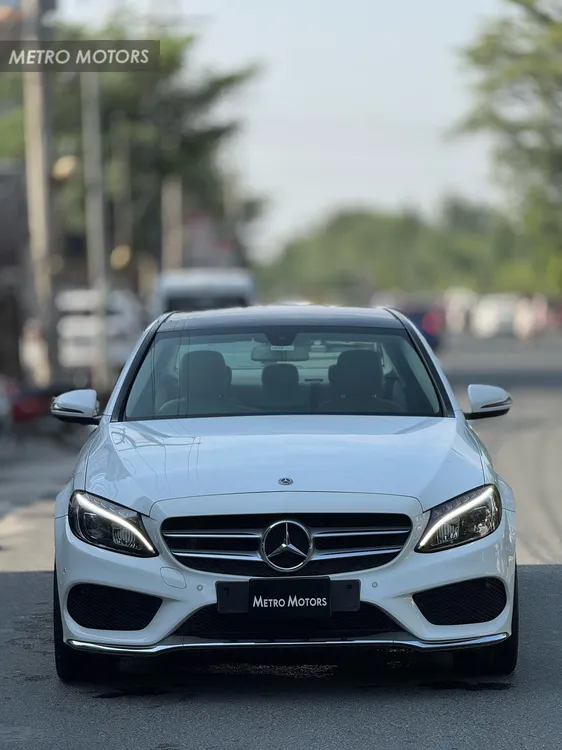 Mercedes Benz C Class 2018 for Sale in Lahore Image-1