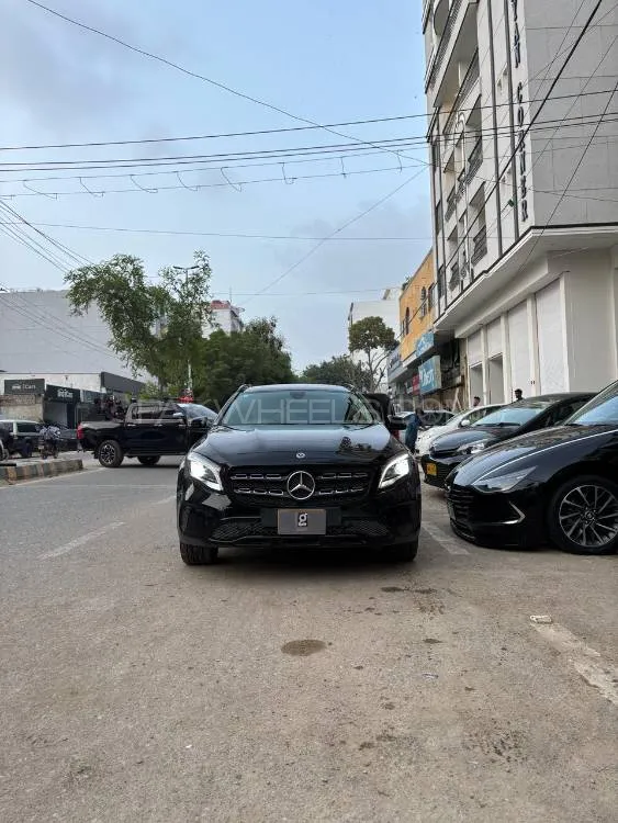 Mercedes Benz GLA Class 2018 for Sale in Karachi Image-1