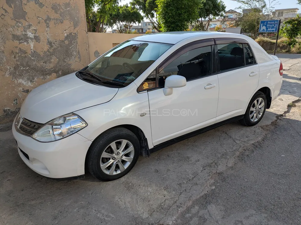 Nissan Tiida 2007 for Sale in Islamabad Image-1