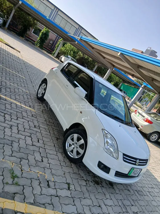 Suzuki Swift 2011 for Sale in Lahore Image-1