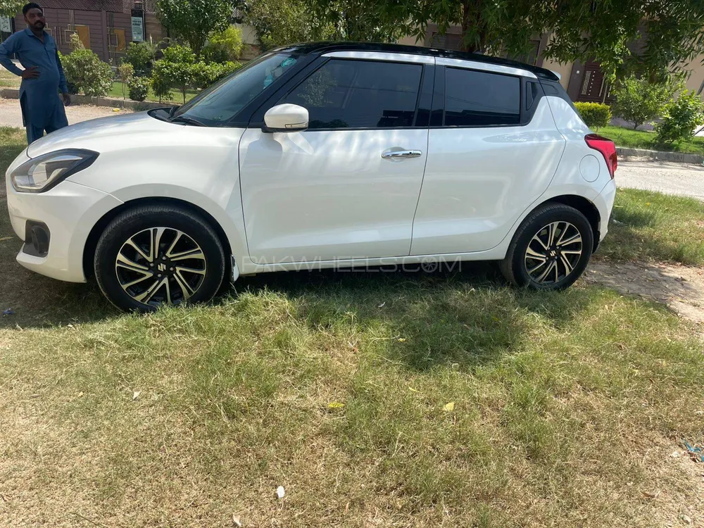 Suzuki Swift 2023 for Sale in Sahiwal Image-1