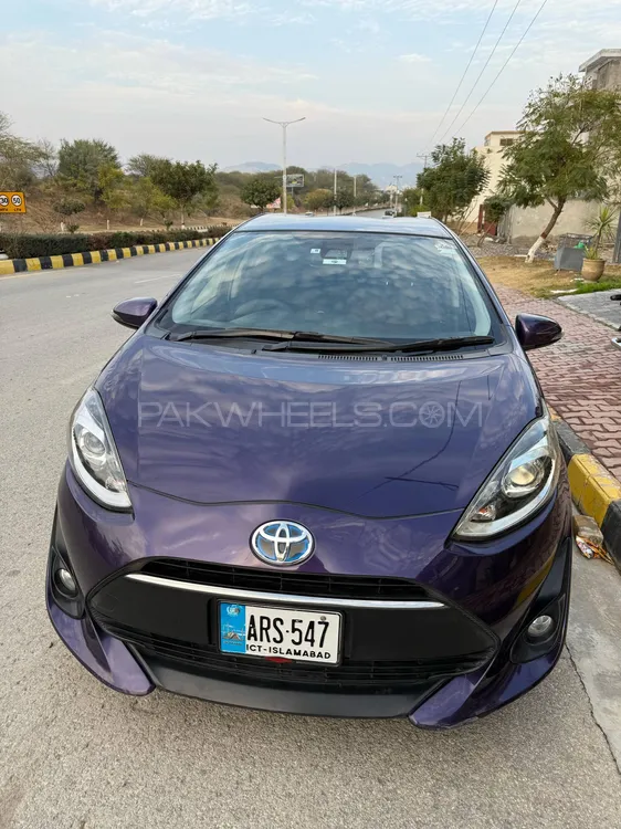 Toyota Aqua 2017 for Sale in Islamabad Image-1