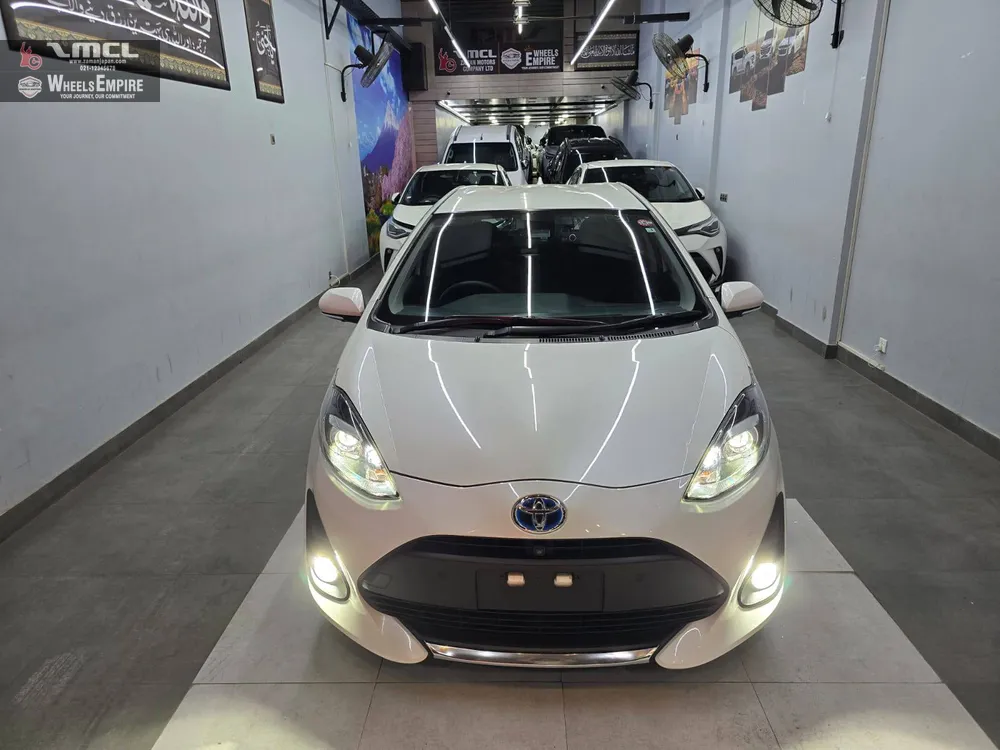 Toyota Aqua 2021 for Sale in Karachi Image-1