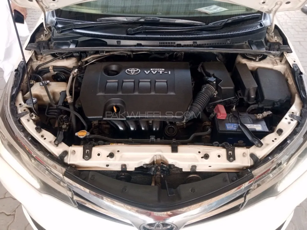 Toyota Corolla 2020 for Sale in Lahore Image-1