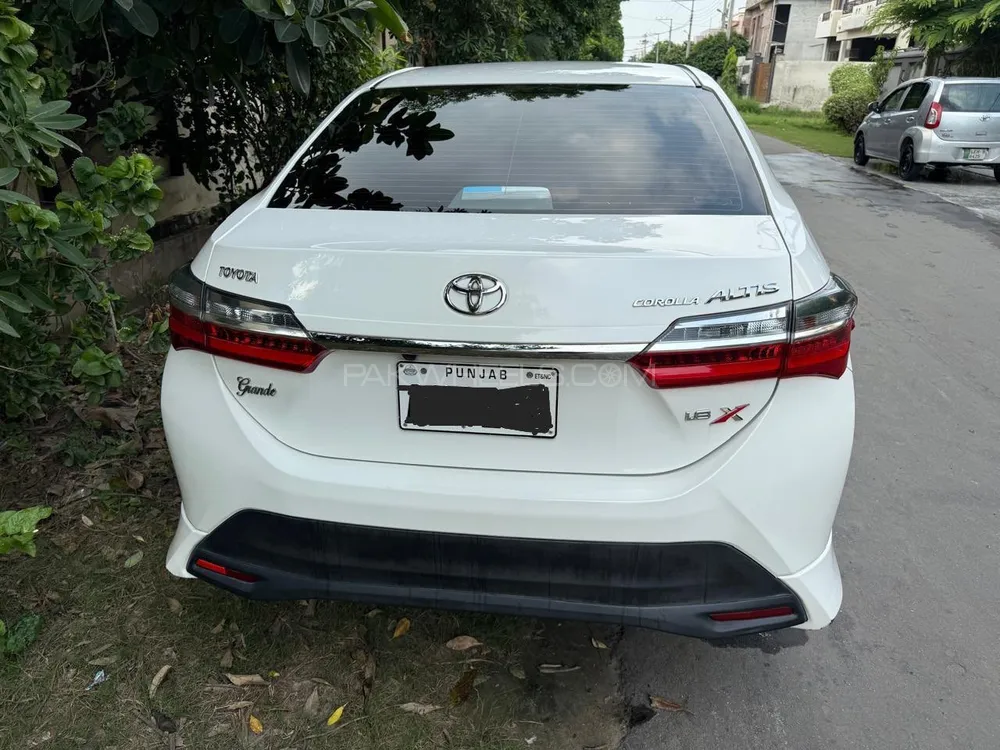 Toyota Corolla 2021 for Sale in Gujranwala Image-1