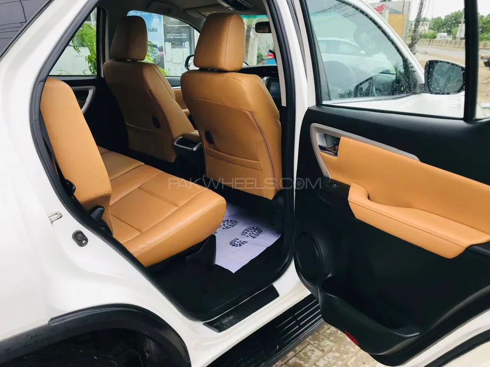 ٹویوٹا فورچیونر 2018 for Sale in کراچی ٹویوٹا فورچیونر 2018 for Sale in کراچی Image-10
