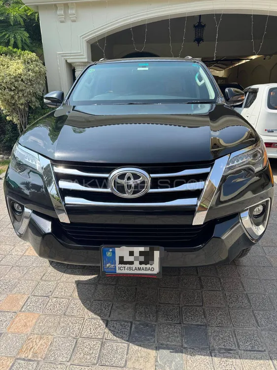 Toyota Fortuner 2019 for Sale in Faisalabad Image-1