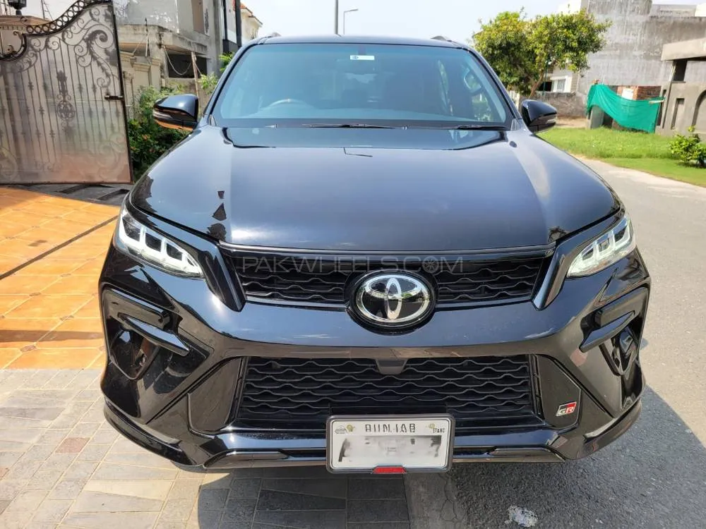 Toyota Fortuner 2025 for Sale in Lahore Image-1